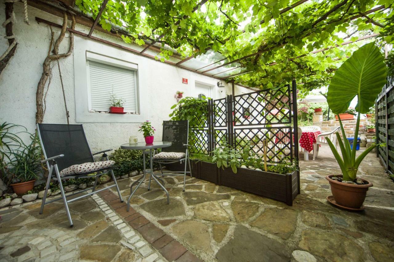 Apartments Baredi Ізола Екстер'єр фото